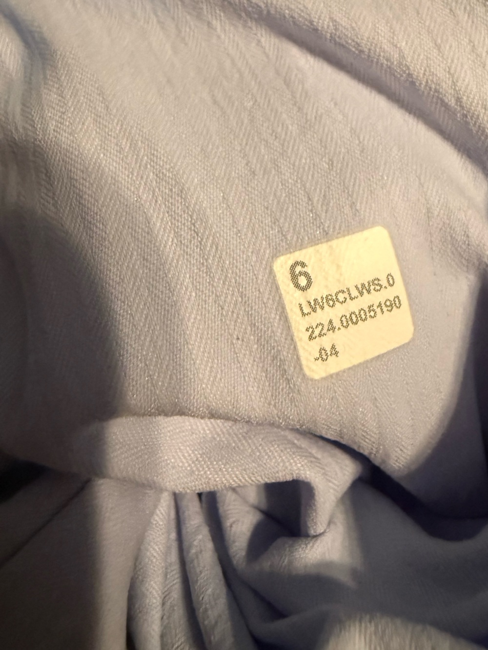 Lululemon - Picture 3 of 3